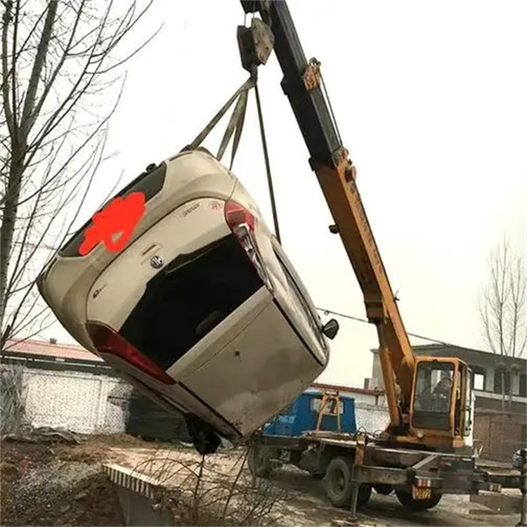 张家界吊车救援小汽车怎么吊